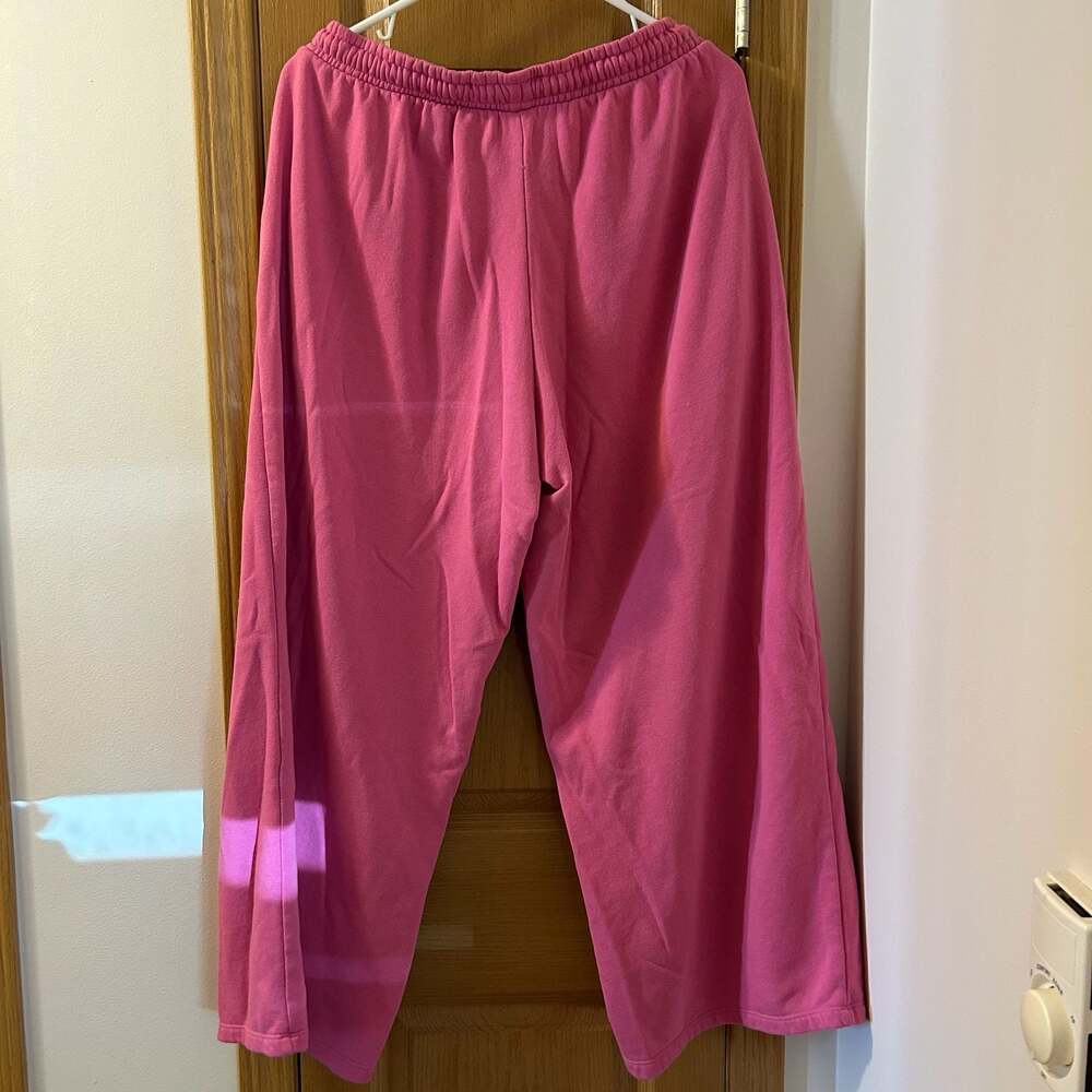 H&M Divided Pink Wide Leg Sweatpants Size Large - Picture 2 of 3